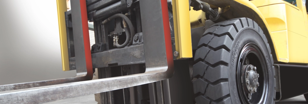 Pneus Baratos para Empilhadeira: Economia ou Prejuízo 